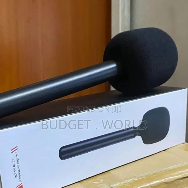 Wireless Clip-on Microphone for Vloggers & Streamers - 1