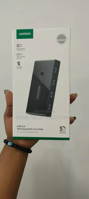 UGREEN USB 3.0 Sharing Switch 2-in-4-Out