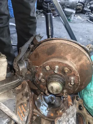 Toyota HiAce 3L/5L Complete Hub (Used)