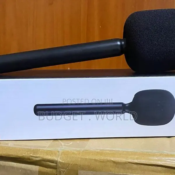 Premium Wireless Lavalier Microphone for Clear Voice Recording - 1