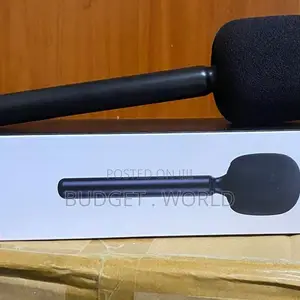 Premium Wireless Lavalier Microphone for Clear Voice Recording