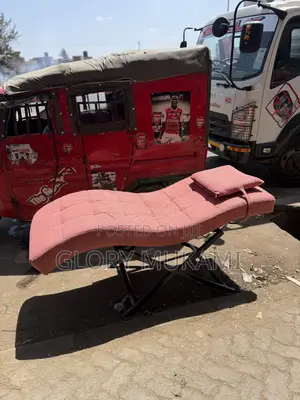 Pink Lash Bed - Brand New