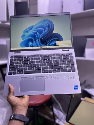 Dell Latitude 5530 Laptop 32GB RAM, 256GB SSD