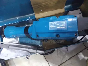 Makita 2600W Corded Demolisher
