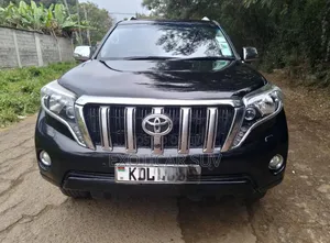 Toyota Land Cruiser Prado 2017 Nyeusi Matt