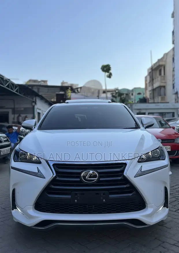Lexus NX 200t FWD 2016 White - 1