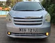 Toyota Noah 2009 Silver - 1