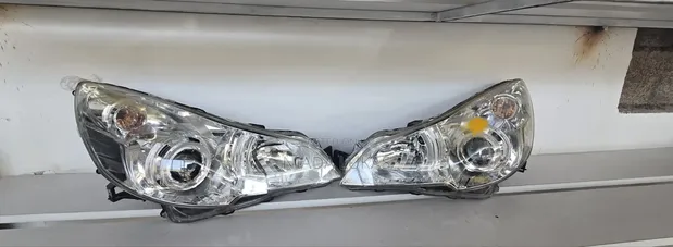Subaru Outback BR9 Headlights (Used) - 1