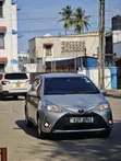 Toyota Vitz 2018 Silver - 1