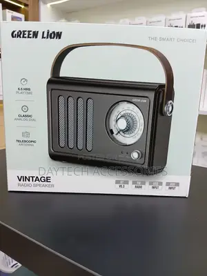 Green Lion Vintage Radio Speaker