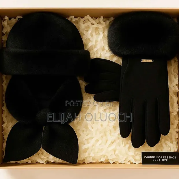 3-Piece Winter Chic Black Accessories Set - 1