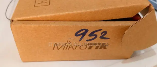 MikroTik hAP ac lite RB952Ui-5ac2nd Router - 1