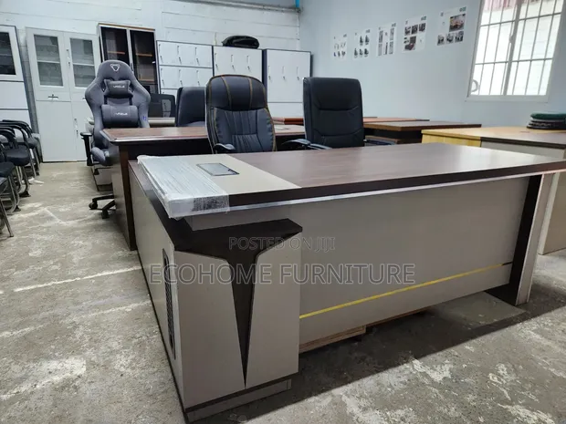 Executive Office Desk - Muundo wa Kisasa wa Kifahari - 1