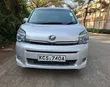 Toyota Voxy 2011 Silver - 2