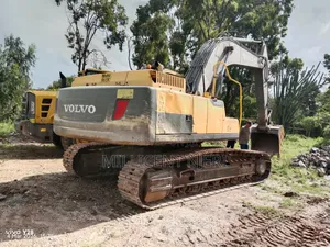 Volvo Excavator 30 Tonne