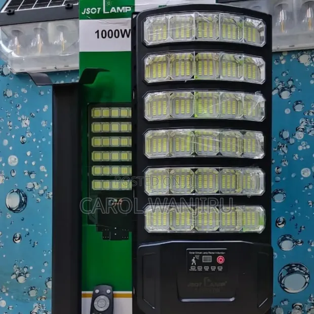 1000W Solar Streetlight with Pole - 1