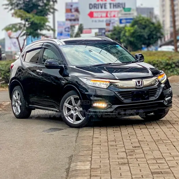 Honda Vezel 1.5 Hybrid 2WD 2019 Black - 1