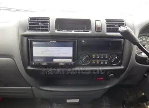 Mazda Bongo Van 2019 Nyeupe
