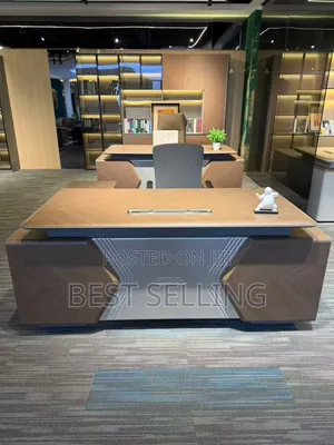 Modern Managerial Executive Office Desk (2 Meters)