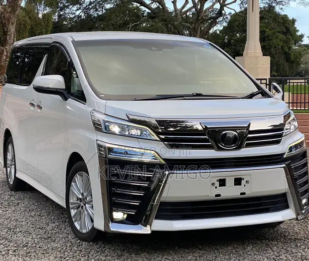 Toyota Vellfire 2019 Nyeupe - 1