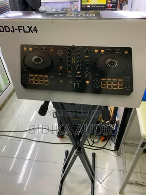 Pioneer DJ DDJ-FLX4 2-Deck DJ Controller