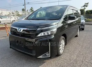 Toyota Voxy Hybrid V 2WD 7-Seater 2019