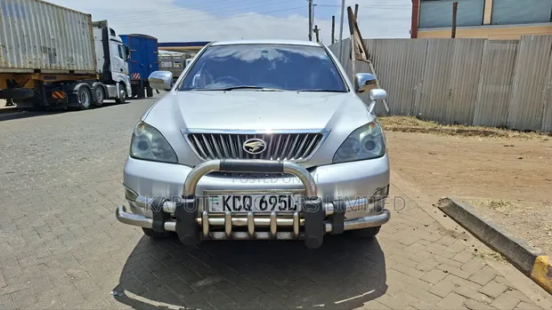 Toyota Harrier 2011 Silver - 1