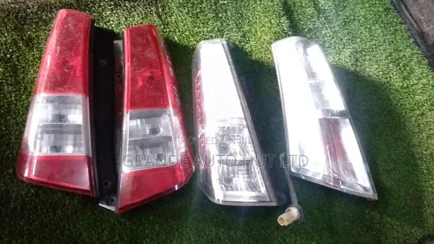 Suzuki Wagon R Taillight (Used) - 1