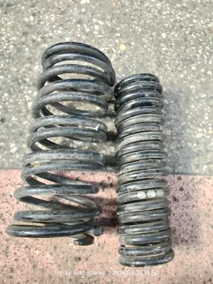 Ex-Japan Toyota Vellfire Heavy Duty Coil Springs (Front & Rear)