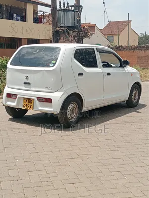 Suzuki Alto 2015 Nyeupe