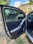 Toyota Vitz 2009 Silver - 3