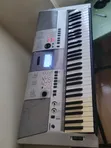 Yamaha PSR-E413 Electronic Keyboard - 2