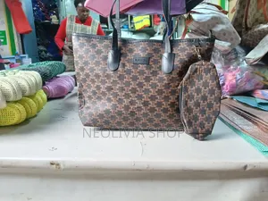Classique Totes Women's Tote Bag with Pouch
