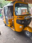 Bajaj RE 2019 Yellow - 1
