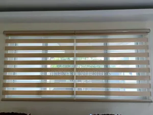 Horizontal Office Blinds & Curtains