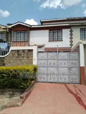 4 Bedroom House for Sale in Jacaranda Estate, Greenspan