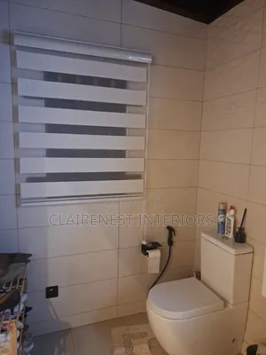 Toilet and Kitchen Horizontal Window Blinds