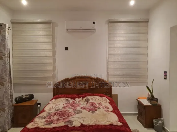 Horizontal Office Blinds - Home Interiors - 1