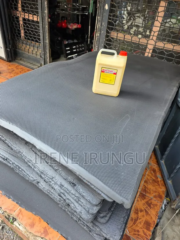 1m x 1.5m Gym Flooring Mats - Brand New - 1