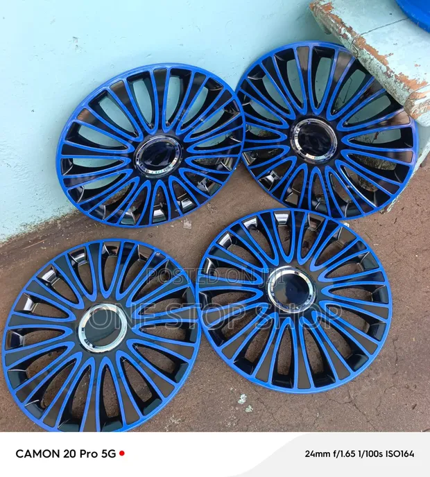 15" Multi-Spoke OEM Style Wheel Cap - Gloss Black with Blue Detailing - 1