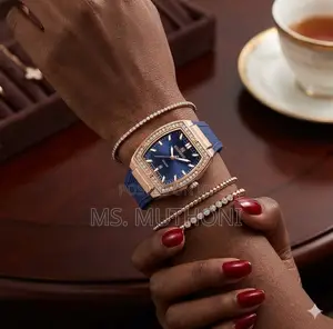 Naviforce Luxury Iced Out Ladies Sport Watch