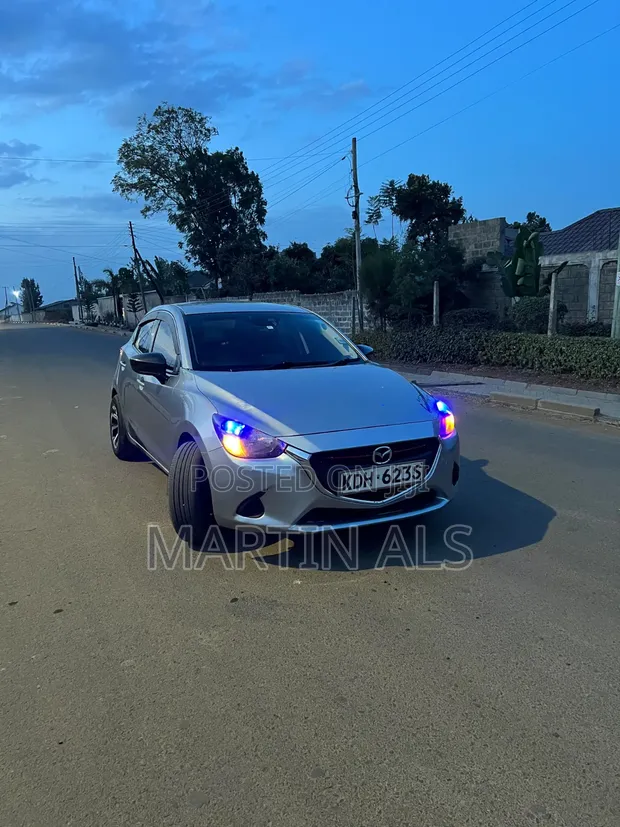 Mazda Demio 2016 Kijivu - 1