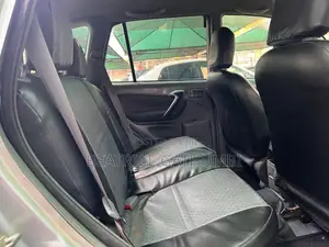 Toyota RAV4 2000 Silver Automatic
