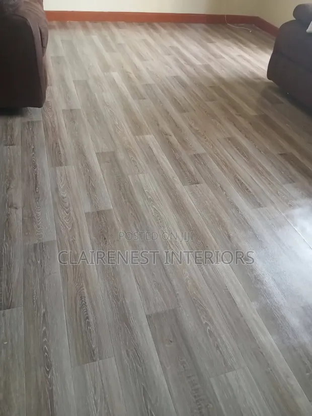 Luxury Vinyl Tile Flooring - Mkeka wa Ubao Design - 1
