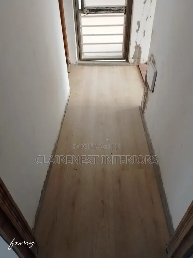 Luxury Vinyl Tiles (LVT) - Mkeka wa Ubao Design - 1