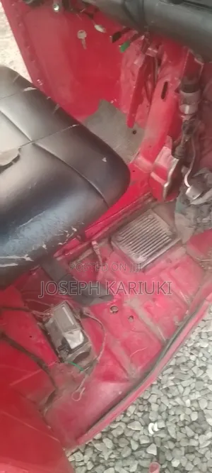 Piaggio 2023 Red