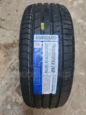 Goodyear 255/55R19 Commercial Tyre