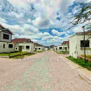 4-Bedroom Ultra Modern Villa in Junction for Sale