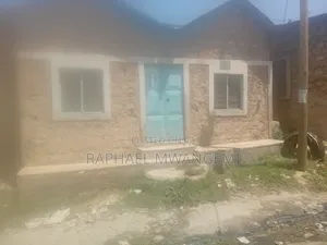 8-Bedroom House for Sale in Customs, Magongo