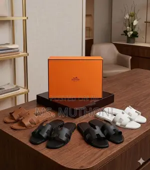 Hermès Oran Flat Sandals - New